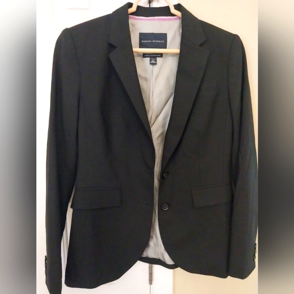 Banana Republic Black Sport Coat with Tailored Fit